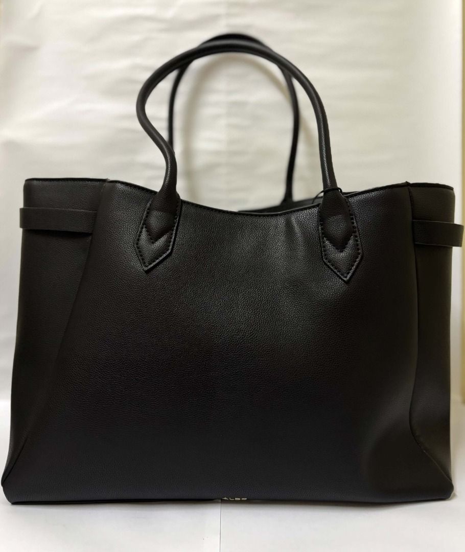 Aldo Black Large Tote Bag with Gold Hardware (Category: Tote Bags) located in Paranaque City. Submitted by cerise_1406 (Listing ID 1470666278, Image 2). Description: VERY NEGOTIABLE - Never Used - Condition: New - Color: Black, with Gold Hardware Dimensions (Tape Measured) Length: Opening-16 in, Bottom-14.5 in Width: 6.3 in Height: 10.5 in.