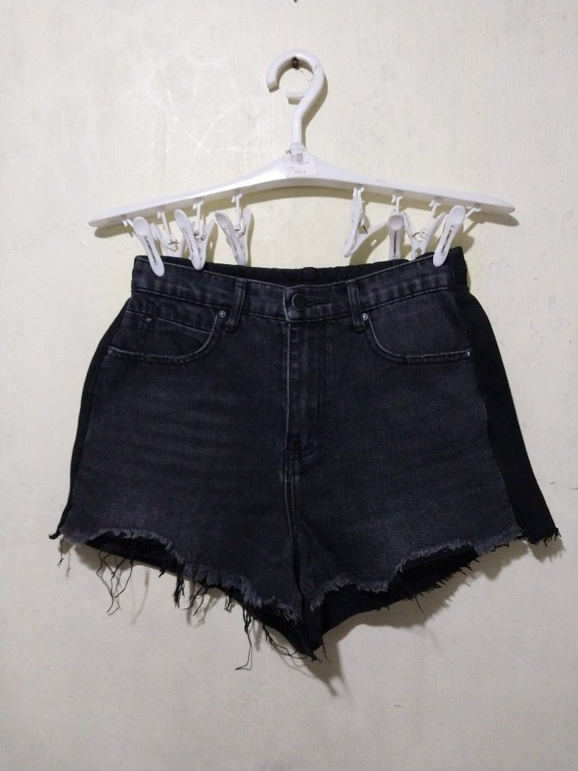Alexander Wang Denim Bite Shorts Size 26 (Category: Shorts) located in Manila. Submitted by PrinceDani.Clothing (Listing ID 1470591228, Image 2). Description: Alexander Wang denim cotton black bite shorts Size 26-30in waist 13in length excellent condition .