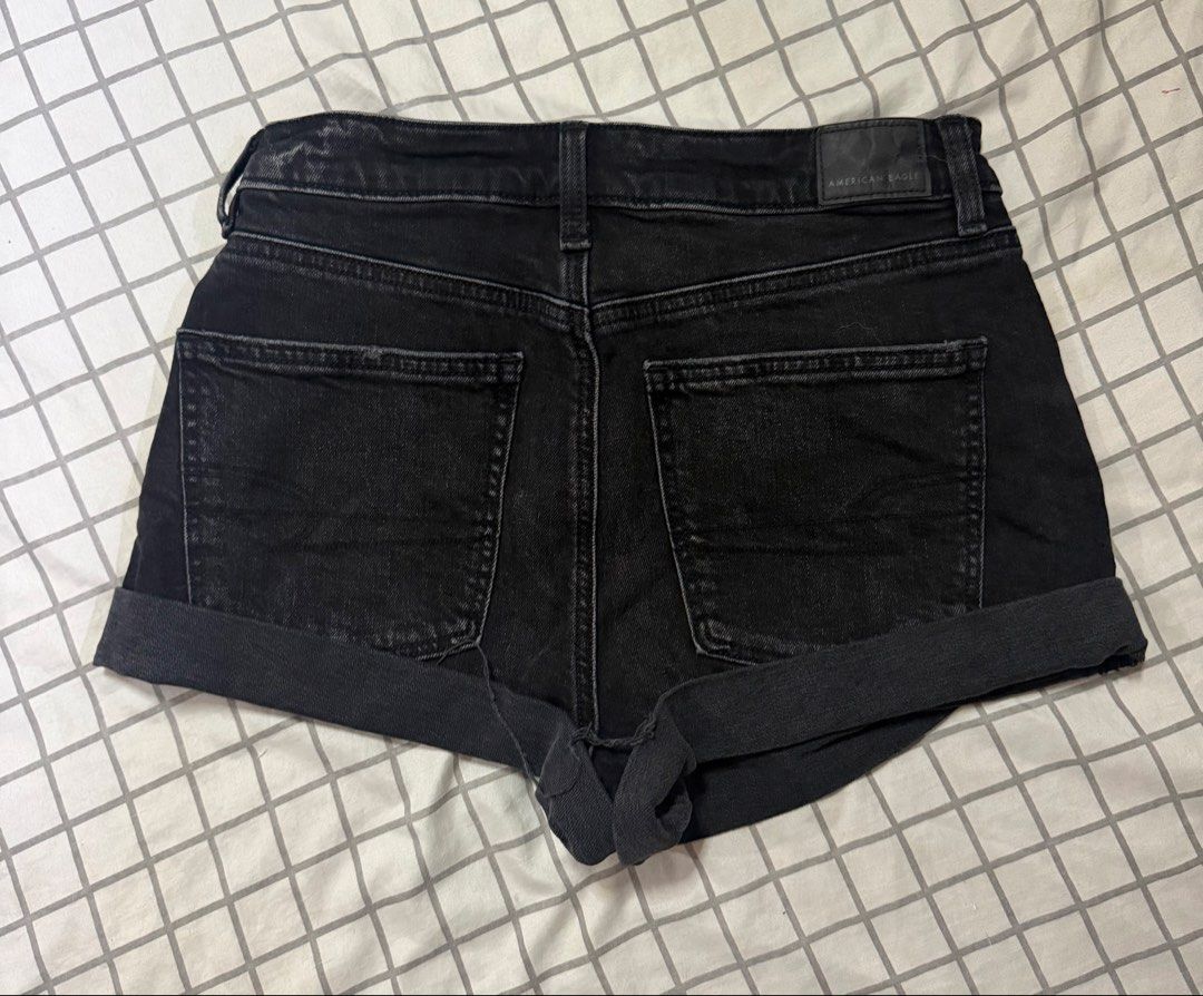 American Eagle high-rise denim short (Category: Shorts) located in Manila. Submitted by pinkyswearshop2.0 (Listing ID 1470618777, Image 2). Description: .