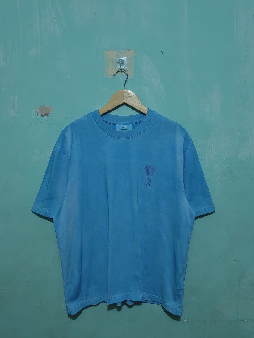 Ami tshirt (Category: Tshirts & Polo Shirts ) located in Samal. Submitted by rj_thrift (Listing ID 1470656632, Image 1). Description: Size large 22x27 No issue Jinobus blue dating white Authentic.