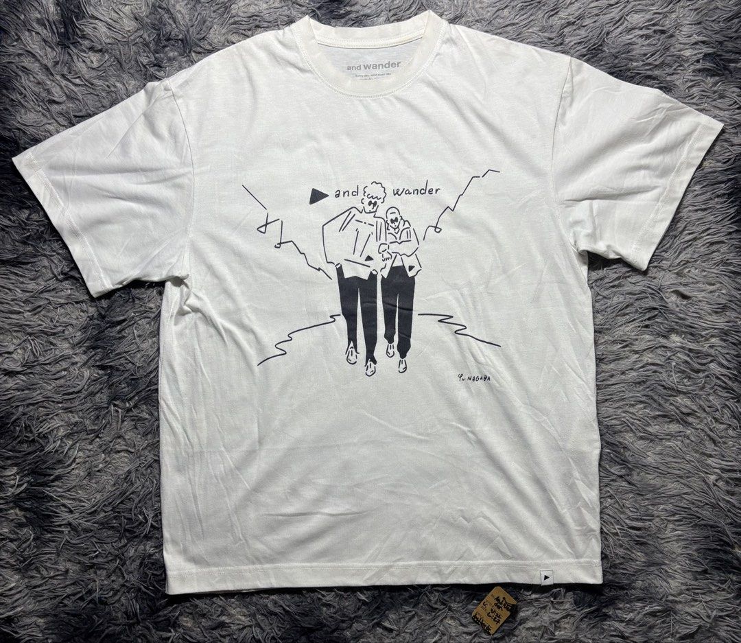 And wander (Category: Activewear) located in Legazpi City. Submitted by thesource052 (Listing ID 1470645559, Image 1). Description: AND WANDER JAPAN Large W: 21-22” L:27” Verygood . Legit .