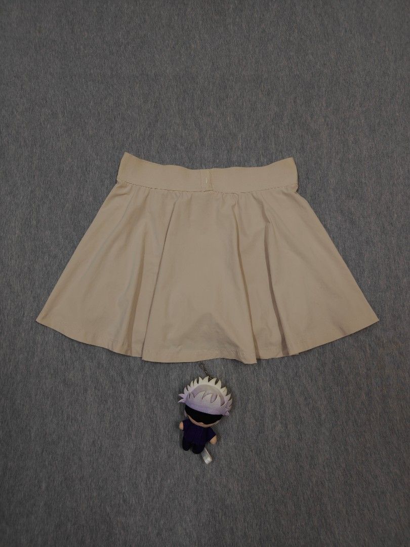 ANDAR SKIRT (Category: Activewear) located in Bacolod City. Submitted by yobibstuffs (Listing ID 1470644075, Image 3). Description: ANDAR SKIRT SIZE: 2 DIMENSIONS WAISTLINE: 26-28 LENGTH: 13 GOOD CONDITION NEED WASH 🧼🫧 PRICE: 699+SF OUTSIDE BACOLOD CITY 🏙️ 🌆 PM ME! 📥📥📥.
