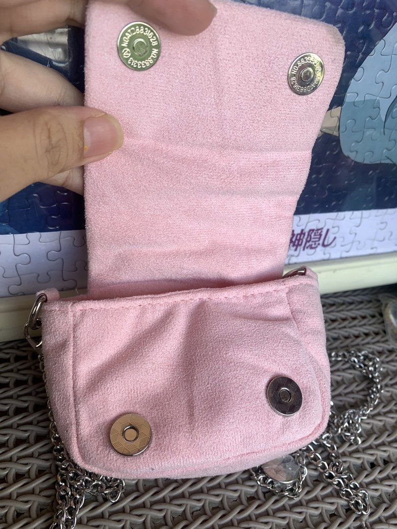 Anillo Mini Pink Bag (Category: Shoulder Bags) located in Manila. Submitted by macks_toys (Listing ID 1470710265, Image 2). Description: 📌You may send DM for your inquiries. ✨KINDLY CHECK EACH DETAILS✨ 🔳 From Japan/UK Surplus items 🔳 Just needs wash due to dust 🔳 Manage your expectations since it’s preloved and from Surplus Items 🔳 WYSIWYG ✨ Thank you! ✨.