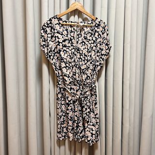 (Category: ) located in . Submitted by from99abovecloset (Listing ID 1470607449, Image 1). Description: .