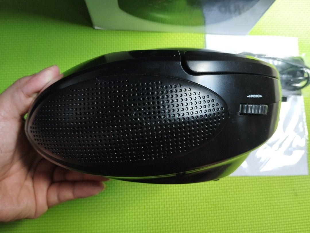 Anko CD PLAYER BOOMBOX brand new (Category: CDs & DVDs) located in Marikina City. Submitted by irvinesstuff (Listing ID 1470620384, Image 2). Description: - Brand NEW w BOX , Manual , - Top-loading CD player - AM/FM radio PH STANDARD 👍 - LED display for easy CD navigation - Program track memory -Disc support: CD/CD-R/CD-RW - 3.5mm Aux line-in port - w BUILT in Antenna -220V ready 👍.