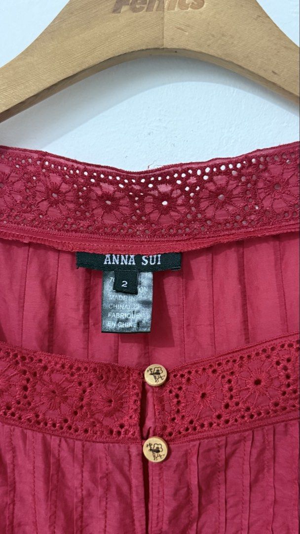 Anna Sui silk cotton peasant blouse (Category: Blouses) located in Cordova. Submitted by thedecluterrer (Listing ID 1470700365, Image 2). Description: .