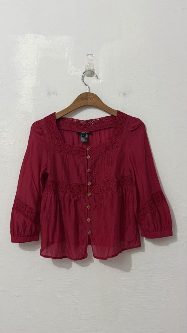 Anna Sui silk cotton peasant blouse (Category: Blouses) located in Cordova. Submitted by thedecluterrer (Listing ID 1470700365, Image 1). Description: .