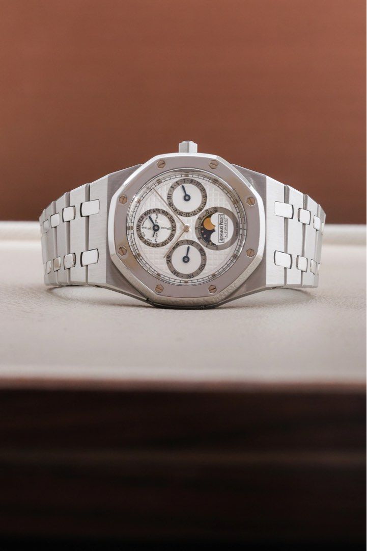 AP Royal Oak Perpetual Calendar (Category: Luxury Watches) located in Makati City. Submitted by vintage.grail (Listing ID 1470616209, Image 3). Description: Audemars Piguet 2004 Royal Oak Perpetual Calendar - White Dial Reference 25820SP Mint condition 9.5/10 Comes with papers Priced at Php 8,960,000 DM or call to reserve. Available for viewing at Vintage Grail, The Peninsula Manila.