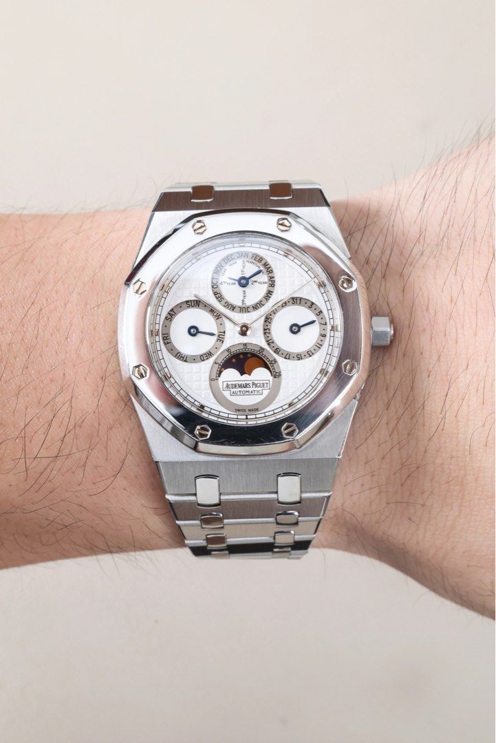 AP Royal Oak Perpetual Calendar (Category: Luxury Watches) located in Makati City. Submitted by vintage.grail (Listing ID 1470616209, Image 1). Description: Audemars Piguet 2004 Royal Oak Perpetual Calendar - White Dial Reference 25820SP Mint condition 9.5/10 Comes with papers Priced at Php 8,960,000 DM or call to reserve. Available for viewing at Vintage Grail, The Peninsula Manila.