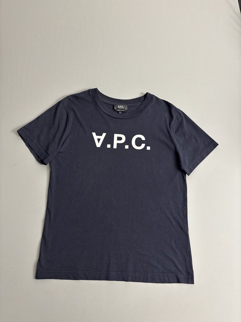 A.P.C. Grand VPC T-Shirt (Category: Shirts) located in San Fernando. Submitted by kayemanalac_05 (Listing ID 1470724241, Image 1). Description: .