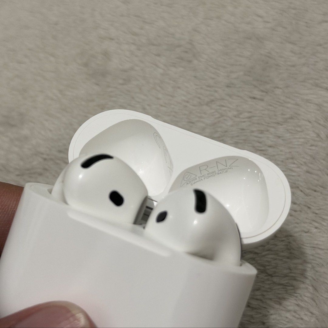 Apple AirPods 4 (Category: Headphones & Headsets) located in Manila. Submitted by zealwater-3cca (Listing ID 1470652948, Image 3). Description: For Sale: Airpods 4 (Not ANC) -PHP 6800 - With Box -Bought in Power Mac Center Ayala Circuit Mall Last 2025 -No Issue -Slight scratches on the case due to use of hard case (not noticeable if there is case) - Price negotiable.