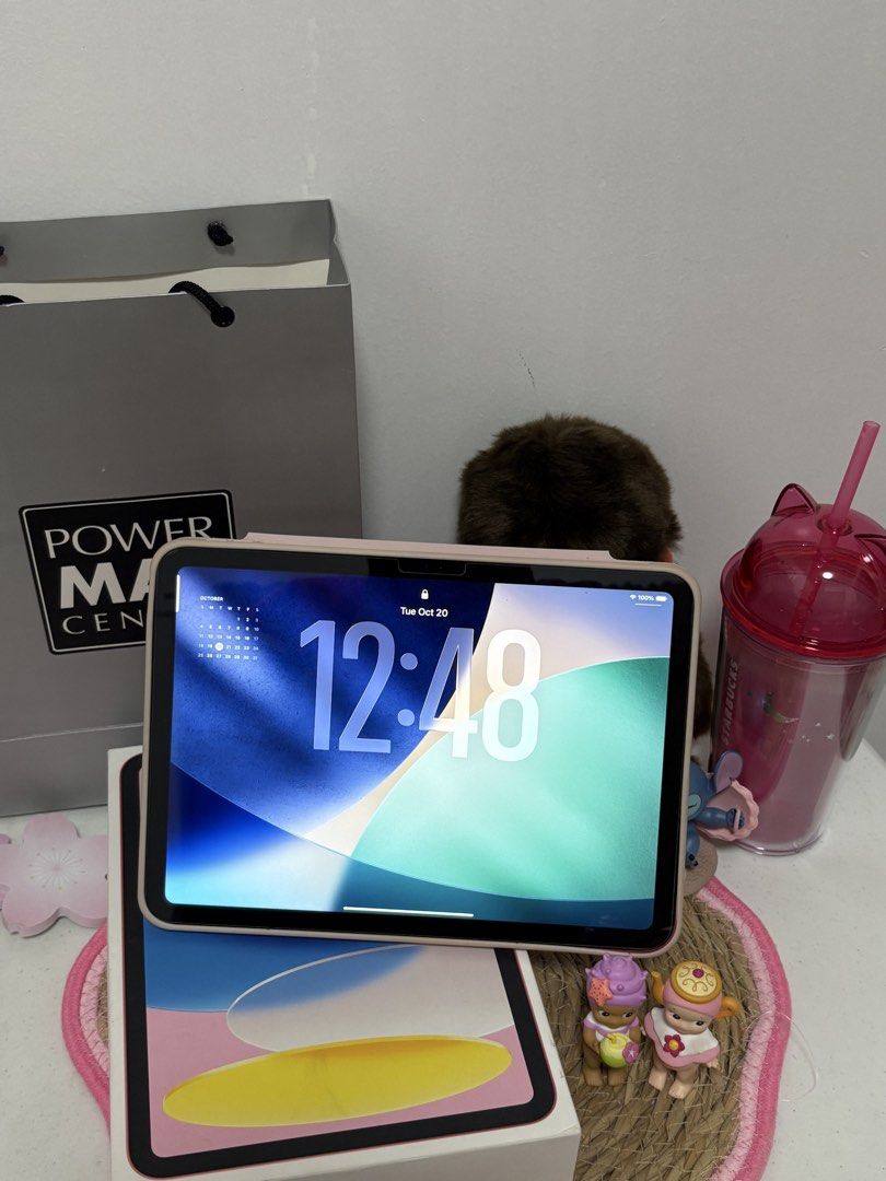 Apple Ipad 11TH Gen A16 (Category: iPad) located in Quezon City. Submitted by pattymelt (Listing ID 1470711401, Image 2). Description: Ipad 11Th Gen still under warranty till Dec 2026 128GB 98% Batt Health complete with Box & Paper Bag + Type C cord Can do Meet Ups .