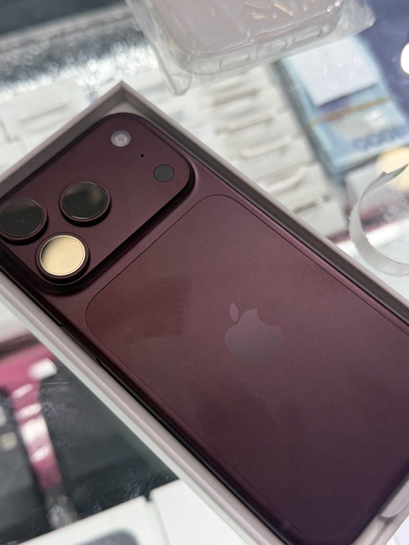 Apple iPhone 18 pro (Category: iPhone 18 Series) located in Pasig City. Submitted by hshmt (Listing ID 1470693218, Image 1). Description: - Condition: Flawless, zero scratches, ready to use immediately - Design: Matte rear panel with Apple logo and triple camera setup in a rounded glass housing - Inclusions: Original white box With free cases bought last september AR gadgetz official vmall.
