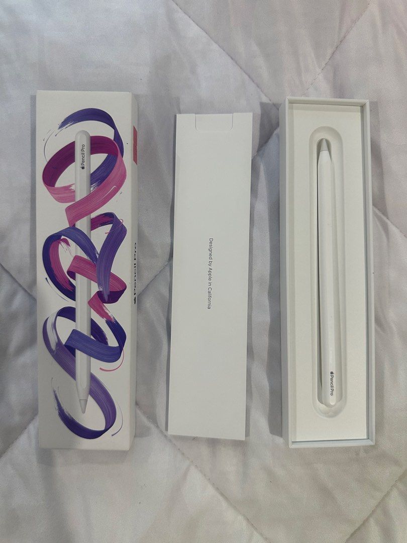 Apple Pencil Pro (Category: Other Gadgets) located in Cavite. Submitted by sychino (Listing ID 1470594859, Image 1). Description: - Item: Apple Pencil Pro (White finish, matte texture, silver branding) - Condition: Like New - Packaging: Pristine original box with zero dents or creases - Compatibility: Ready to pair with compatible iPad models - RFS: Not being used.