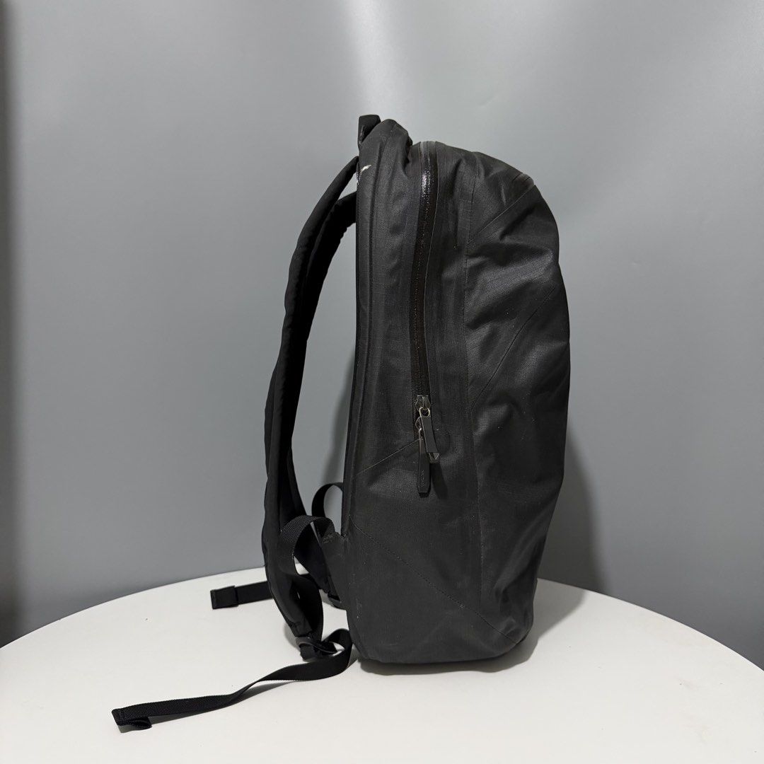 Arc'teryx Granville Zip 16 Backpack Black (Category: Backpacks) located in Manila. Submitted by thrifts.el (Listing ID 1470619987, Image 3). Description: Arc’teryx Granville Zip 16 Backpack Black -good for rainy day commuting, minimalist tech/ office EDC, Light Dayhikes, Urban Travel & Public Transit Excellent Condition 10/10 Color Rate No Issues Price. 2,980 Loc. South Caloocan Courier. J&T/Flash Express .