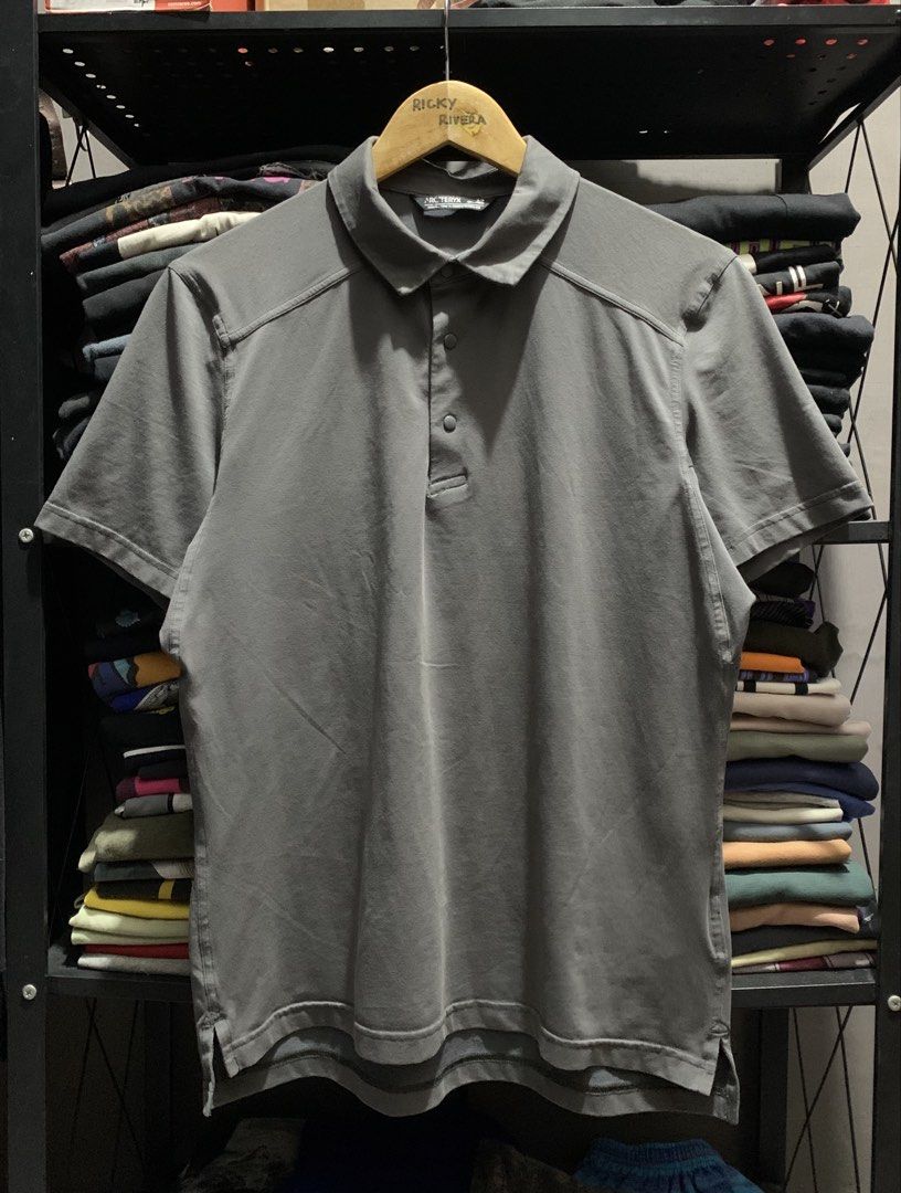 Arc'teryx Polo Shirt (Category: Tshirts & Polo Shirts ) located in Manila. Submitted by consencino97571 (Listing ID 1470716524, Image 2). Description: Arcteryx Size Medium to large Excellent condition No issue .