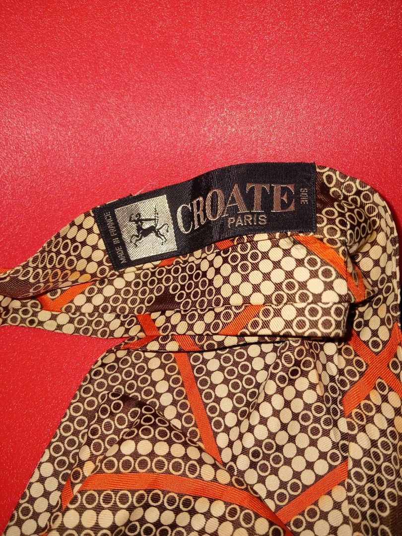 Ascot cravat tie bundle (Category: Ties) located in Quezon City. Submitted by threetwotwo2ndaccount (Listing ID 1470595888, Image 3). Description: vintage ASCOT cravat bundle good condition bawal sa maselan bawal sa barat.