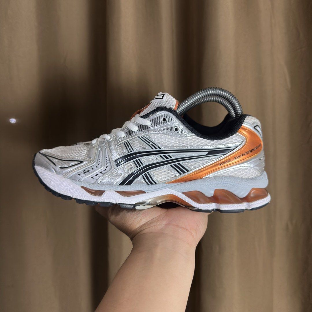 Asics Kayano 14 (Category: Sneakers) located in Don Carlos. Submitted by rabearcelj59593 (Listing ID 1470685956, Image 3). Description: .