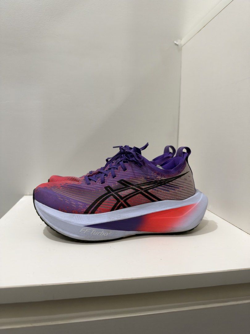 ASICS Megablast (Category: Sneakers) located in Guiguinto. Submitted by tmthylzn (Listing ID 1470727342, Image 1). Description: .