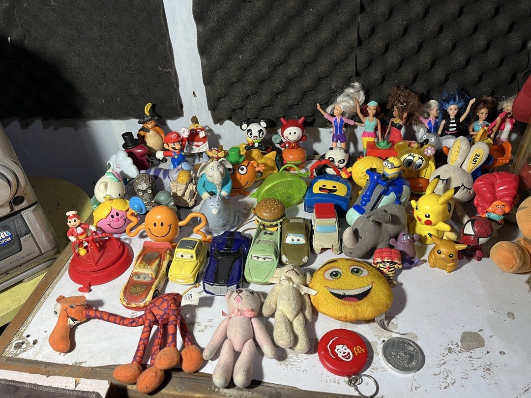 assorted toys 3 for 100 (Category: Kids Toys) located in Bocaue. Submitted by barrygood_thrift (Listing ID 1470557793, Image 1). Description: assorted na mga toys 3 for 100 wala pong tingi lang as is ship thru JnT or Lalamove.