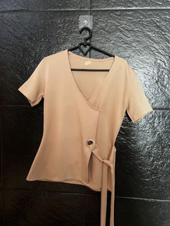 (Kategori: ) berada di . Dikirim oleh preloved.icha88 (ID iklan 1470646011, Gambar 1). Deskripsi: .