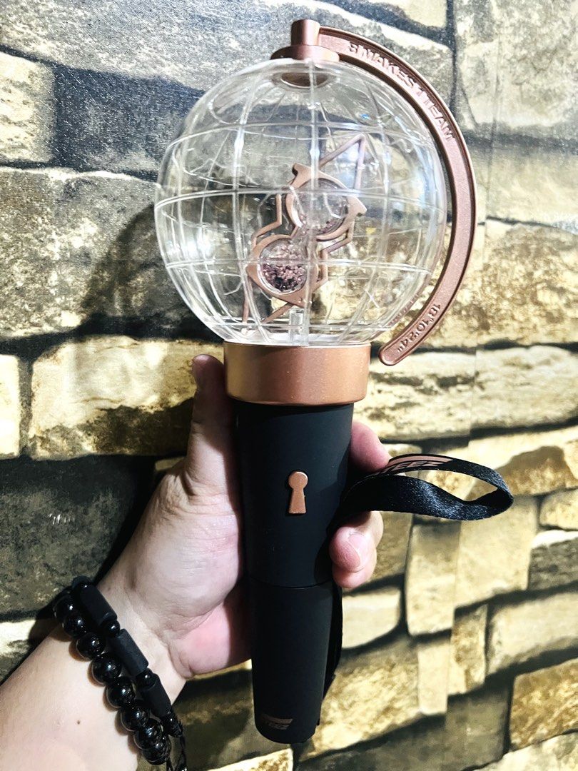 Ateez Official Lightstick Ver.1 & Case Set (Category: K-Wave Merchandise) located in Taguig. Submitted by lae.onlineshop (Listing ID 1470573920, Image 2). Description: ⚠️PRICEY ITEM⚠️ Ateez Official Lightstick Ver.1 & Case Set *Official/Authentic. No original packaging, AS IS. *SOLD AS SET ONLY. Set of 3. *THE COLOR MAY SLIGHTLY DIFFER FROM ACTUAL DUE TO LIGHTING AND/OR SCREEN RESOLUTION. Issue: zero to minimal hairlines on lightstick, minimal ha