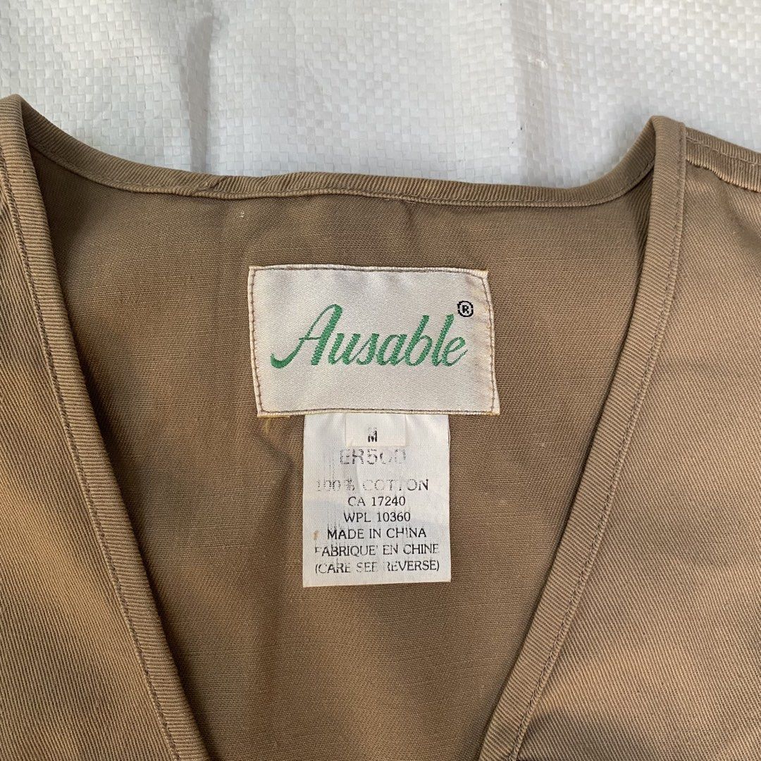 Ausable Brown Cotton Multi-Pocket Utility Vest Size M (Category: Vests) located in Dagupan City. Submitted by marinonghustler (Listing ID 1470576677, Image 3). Description: - Brand: Ausable - Color: Brown - Size: Medium - Width 22 x Length 19 - Condition: Excellent / Pre-owned - Perfect for layering, hiking, photography, or techwear outfits -Pangasinan.
