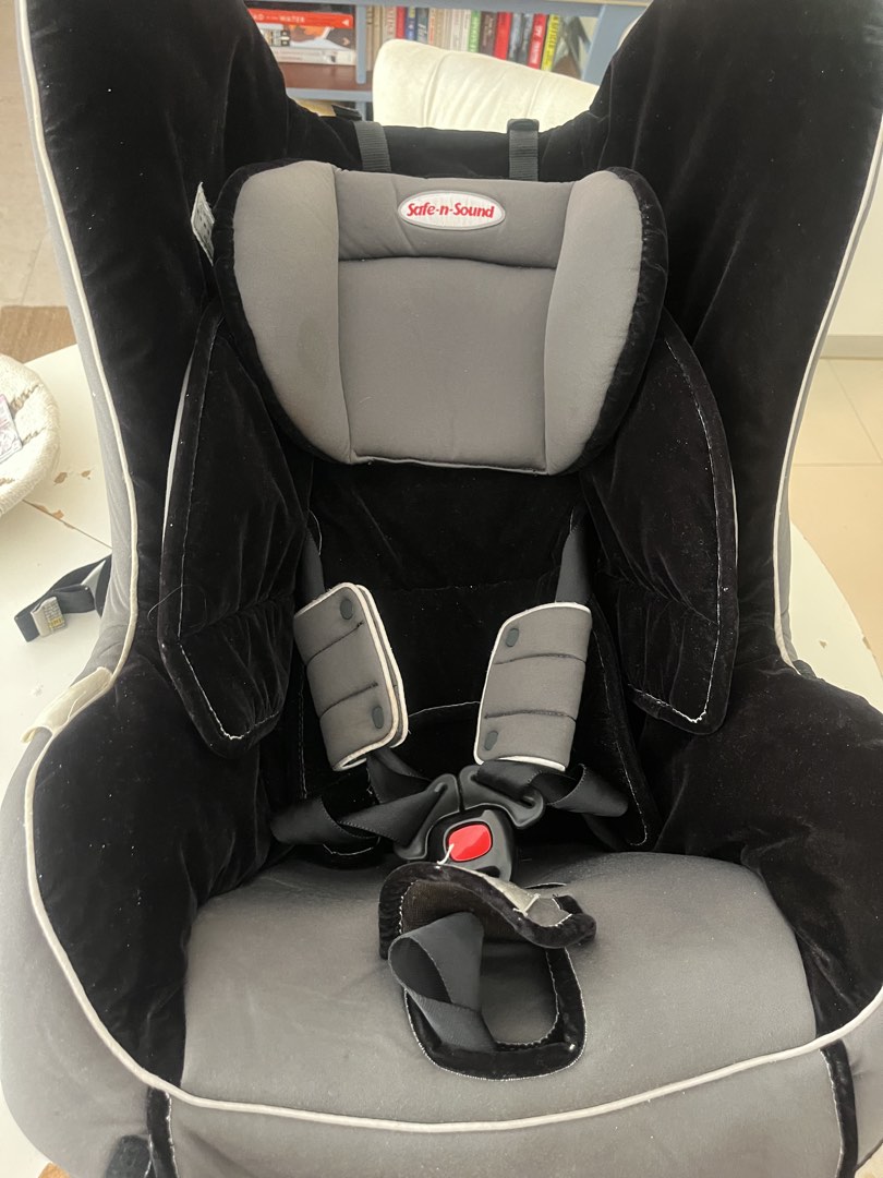 Australian Standard Car Seat 0-4 years, Babies & Kids, Going Out, Car ...