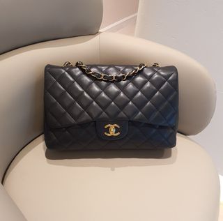 (Category: ) located in . Submitted by luxurydesignerbrands (Listing ID 1470691881, Image 1). Description: .