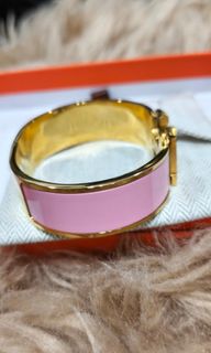(Category: ) located in . Submitted by designerluxeshop (Listing ID 1470702750, Image 1). Description: .