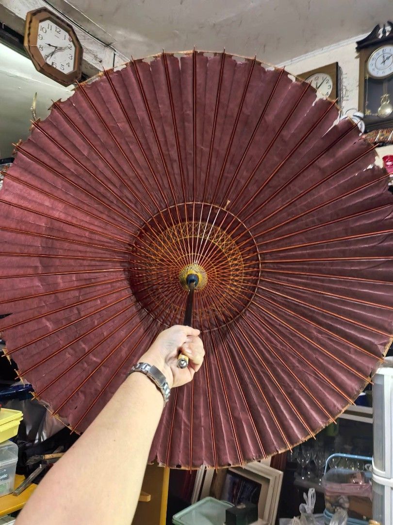 Authentic Japanese Traditional Oiled Paper Umbrella (Category: Umbrellas) located in Cebu City. Submitted by dudes_villanueva (Listing ID 1470618413, Image 1). Description: Authentic Japanese Traditional Oiled Paper Umbrella (Wagasa / Bangasa) ​📌 Item: Japanese traditional oiled paper umbrella (Wagasa / Bangasa) with bamboo structure and protective sleeve 📌 Craftsmanship: Handcrafted bamboo ribs with detailed yellow thread weave work around the