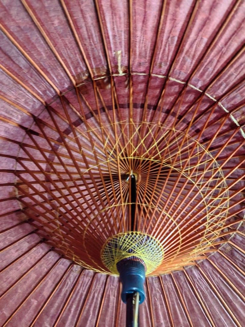 Authentic Japanese Traditional Oiled Paper Umbrella (Category: Umbrellas) located in Cebu City. Submitted by dudes_villanueva (Listing ID 1470618413, Image 3). Description: Authentic Japanese Traditional Oiled Paper Umbrella (Wagasa / Bangasa) ​📌 Item: Japanese traditional oiled paper umbrella (Wagasa / Bangasa) with bamboo structure and protective sleeve 📌 Craftsmanship: Handcrafted bamboo ribs with detailed yellow thread weave work around the