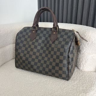 (Category: ) located in . Submitted by ipohluxury (Listing ID 1470686043, Image 1). Description: .
