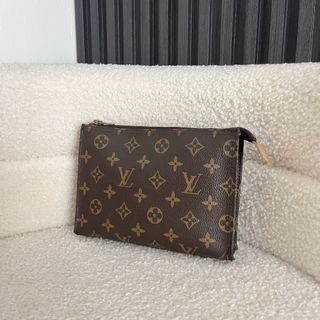(Category: ) located in . Submitted by ipohluxury (Listing ID 1470686886, Image 1). Description: .