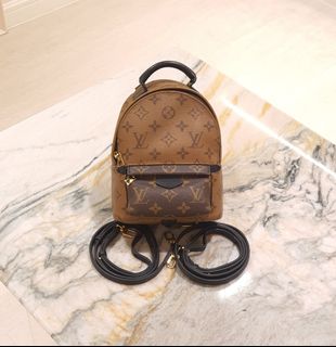 (Category: ) located in . Submitted by luxurydesignerbrands (Listing ID 1470713483, Image 1). Description: .