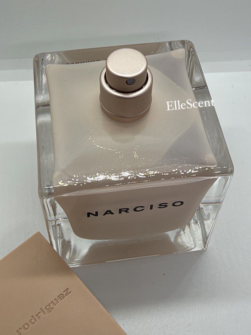 Authentic Narciso Rodriguez Poudree EDP (Category: Fragrance & Deodorants) located in Mandaluyong City. Submitted by elle_scent (Listing ID 1470630562, Image 3). Description: Last Price Posted Please NARCISO RODRIGUEZ NARCISO POUDRÉE EAU DE PARFUM – 90ML 💗 Elegant • Powdery • Feminine A gorgeous designer fragrance for women, loved for its sensual powdery musk and sophisticated floral-woody scent. ✨ FRAGRANCE REVIEW Narciso Poudrée is soft, luxur