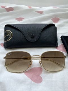 (Category: ) located in . Submitted by thealyssacloset (Listing ID 1470635010, Image 1). Description: .