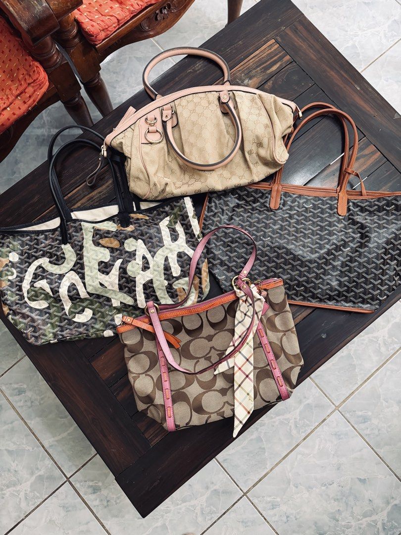 Available bags (Category: Luxury Bags & Wallets) located in Manila. Submitted by kayecake_ (Listing ID 1470740076, Image 2). Description: velouraarchives.ph on IG .