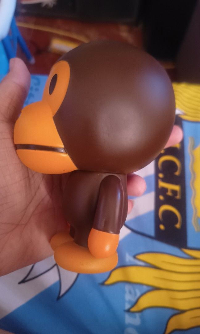 Baby Milo Vynil 6' (A Bathing Ape - BAPE) (Category: Designer & Blind Box Toys) located in Calamba. Submitted by soulbricktoysshop (Listing ID 1470571830, Image 2). Description: BAPE x Medicom Toys BabyMilo 6' Loose, with flaws, no base, paint hips and transfer, refer to photo for condition..