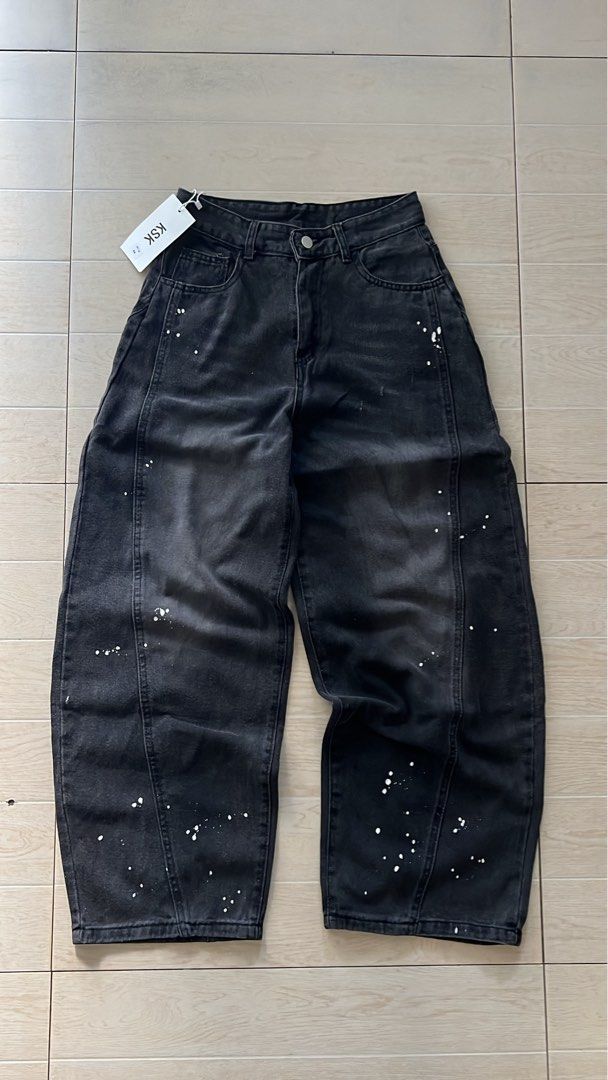 Baggy jeans grey (Category: Jeans) located in Santa Rosa. Submitted by dailyjane (Listing ID 1470723789, Image 1). Description: FREE DELIVERY via JNT COURIER MEDIUM ON TAG.
