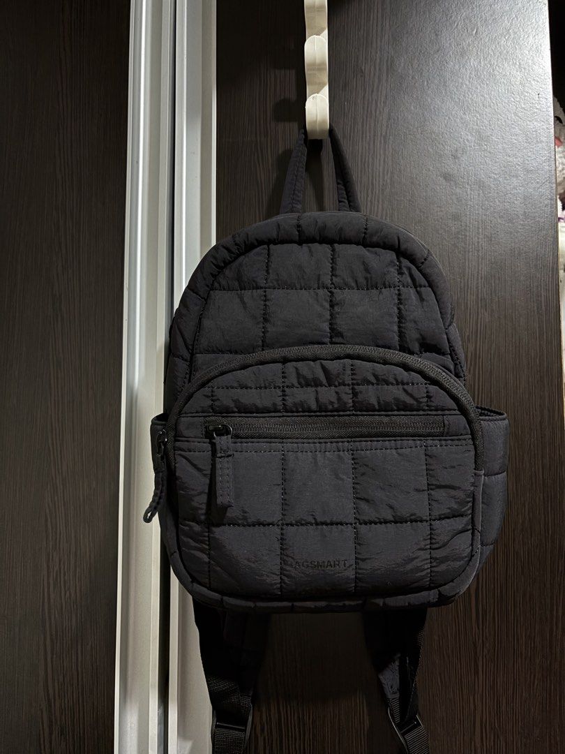 NEW Bagsmart Quilted Black Mini Backpack (Category: Backpacks) located in Quezon City. Submitted by injooool (Listing ID 1470728630, Image 1). Description: - new pa tinanggal lang tag ginamit lang for picture. - decluttering .