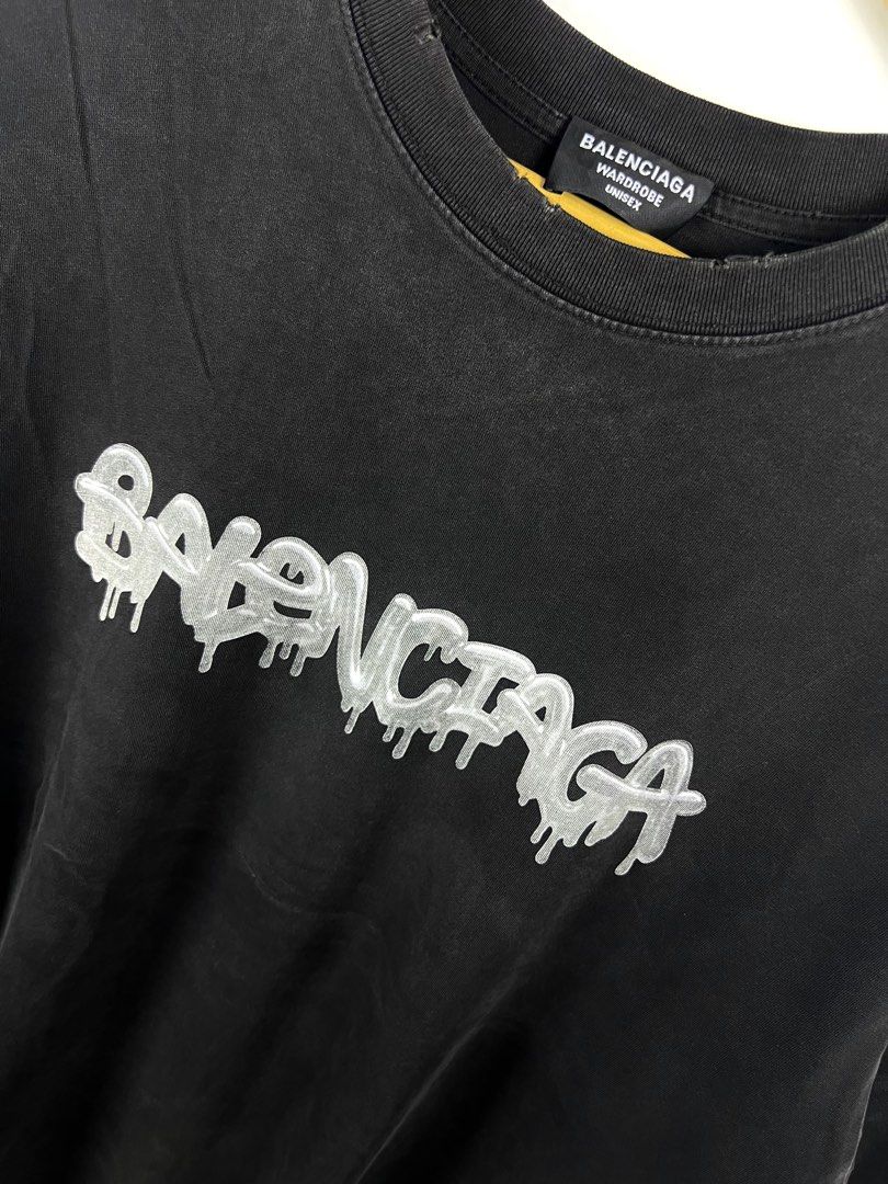 ‎“BALENCIAGA PARIS” DRIPPING SCRPT DSTRSSD TEE ‎ (Category: Tshirts & Polo Shirts ) located in Taguig. Submitted by ldm.ph (Listing ID 1470742911, Image 3). Description: ‎(LDM-C-0282) ‎Size:ACTUAL FIT:XL ‎Dimensions ‎Inches width:25 ‎Inches length:29 ‎Condition: EXCELLENT ‎Color rate:9.5 ‎Flaws:❌ ‎(READY TO WEAR) .