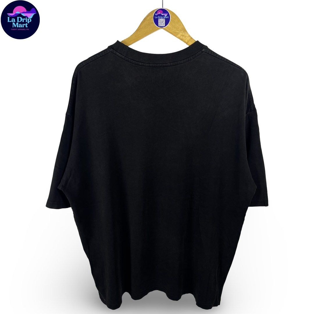 ‎“BALENCIAGA PARIS” DRIPPING SCRPT DSTRSSD TEE ‎ (Category: Tshirts & Polo Shirts ) located in Taguig. Submitted by ldm.ph (Listing ID 1470742911, Image 2). Description: ‎(LDM-C-0282) ‎Size:ACTUAL FIT:XL ‎Dimensions ‎Inches width:25 ‎Inches length:29 ‎Condition: EXCELLENT ‎Color rate:9.5 ‎Flaws:❌ ‎(READY TO WEAR) .