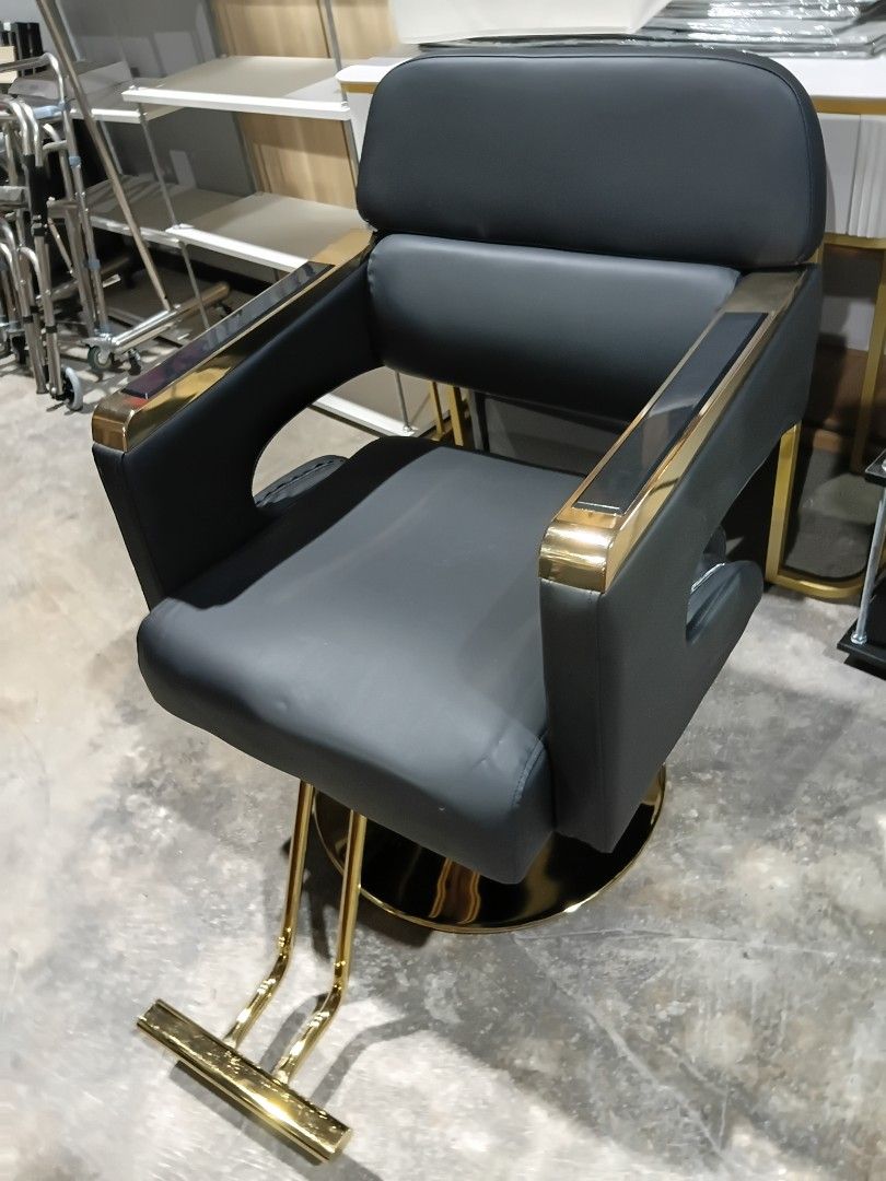 BARBER CHAIR, Furniture & Home Living, Furniture, Chairs on Carousell