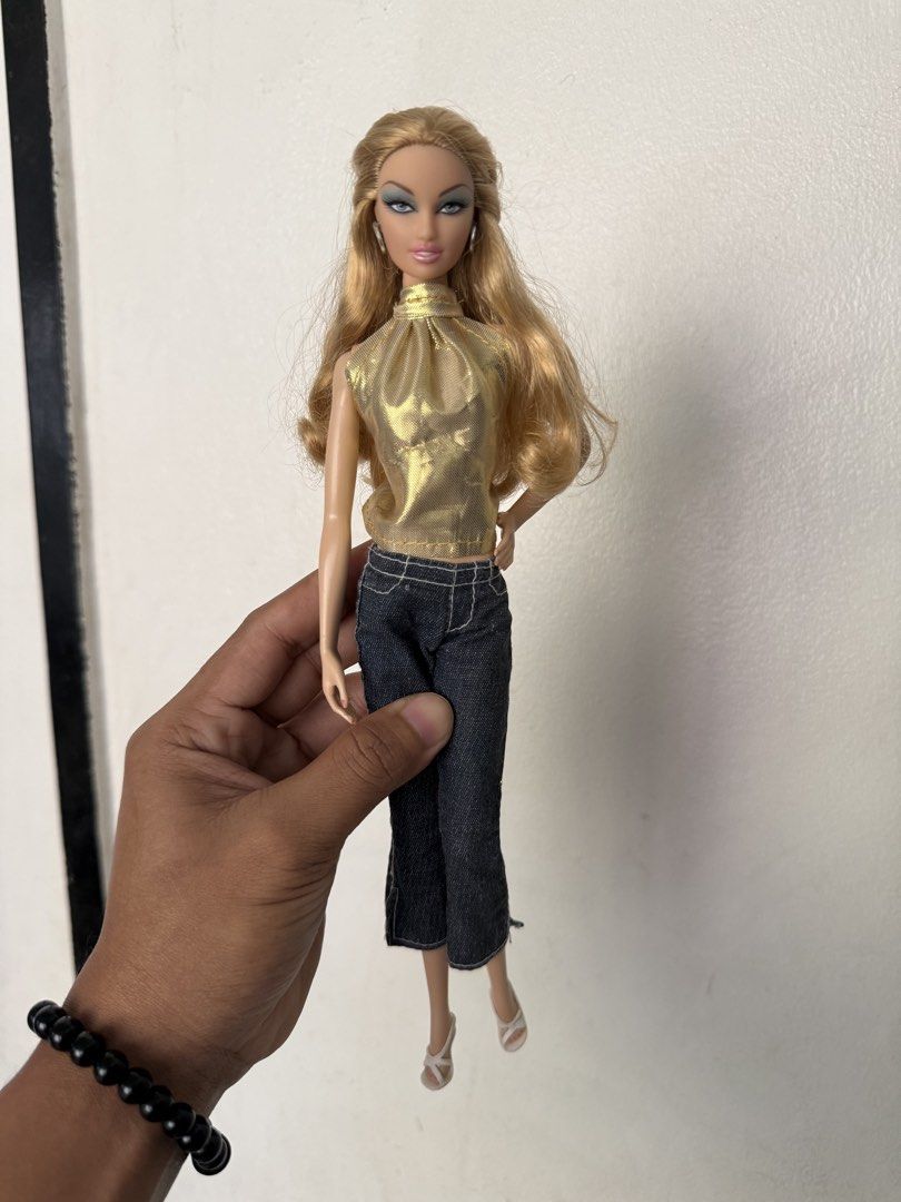 Barbie Generation of Dreams (Category: Kids Toys) located in Valenzuela. Submitted by chris2ph3r (Listing ID 1470569042, Image 1). Description: Barbie Generation of Dreams - NUDE Only, accessories not included Signs if usage Loc- Valenzuela SF - Shouldered by the buyer (jnt/lalamove).