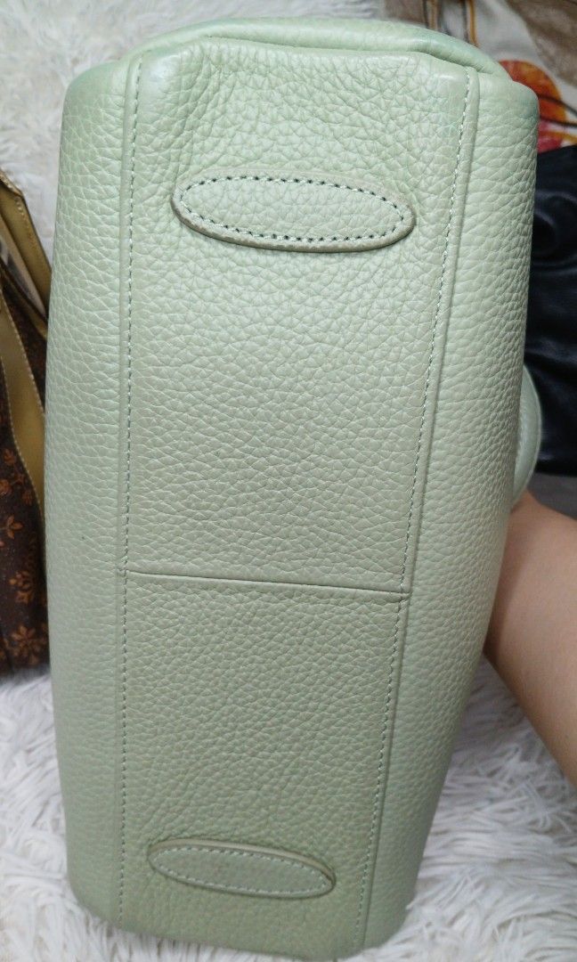 Barcos bag (Category: Tote Bags) located in Bulacan. Submitted by caikymaria (Listing ID 1470672066, Image 3). Description: fr japan in good condition no cod.