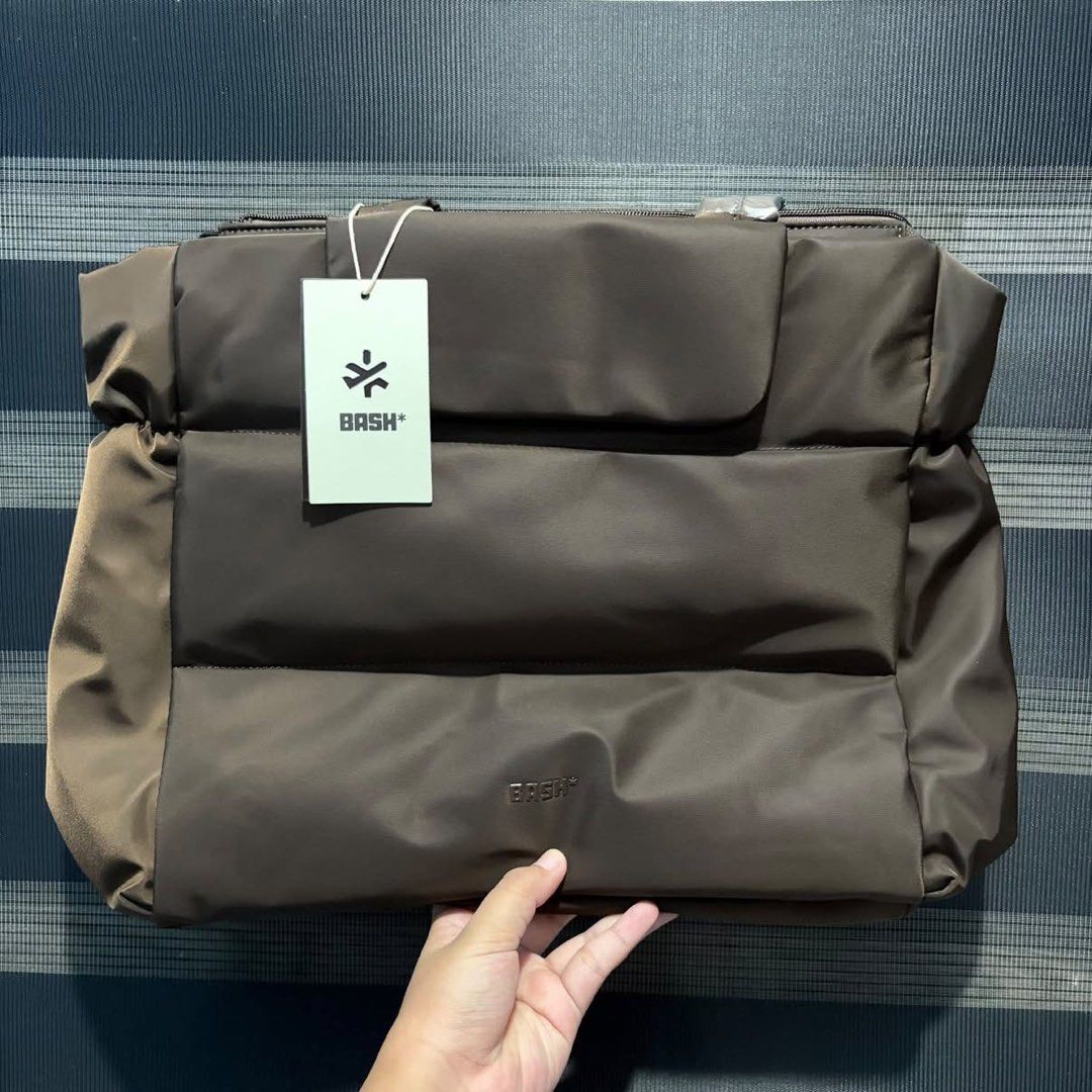 BASH Weekday Tote Bag in Terra and Carbon (Category: Shoulder Bags) located in Meycauayan. Submitted by keijirosh (Listing ID 1470644283, Image 1). Description: [ wts lfb ph ! ◜◡◝ 💬 ] SUPER DISCOUNTED — discounted bash weekday tote in terra and carbon ✧ onhand, authentic, brand new ✧ with dust bag and ziplock (with tags) ✧ strictly payo! t. office school work tote bag shoulder laptop.
