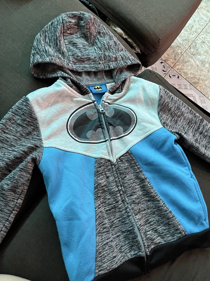 Batman hoodie (Category: Babies & Kids Fashion) located in Cabuyao City. Submitted by ishaleip. (Listing ID 1470597655, Image 2). Description: .