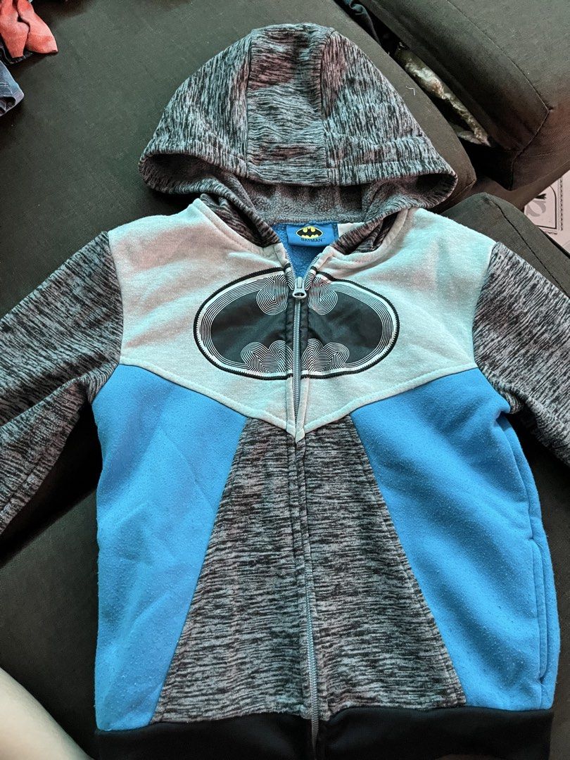 Batman hoodie (Category: Babies & Kids Fashion) located in Cabuyao City. Submitted by ishaleip. (Listing ID 1470597655, Image 1). Description: .
