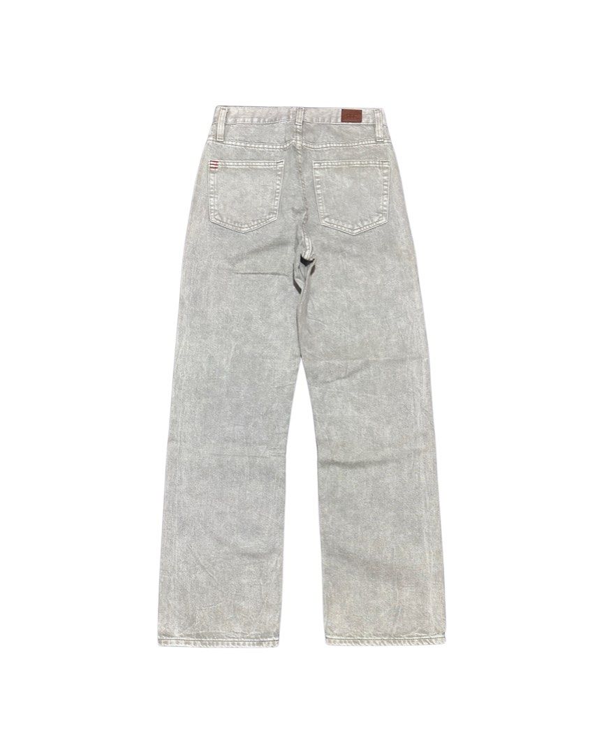 BDG Light Washed Denim Pants (Oat colorway) (Category: Jeans) located in Guiguinto. Submitted by bottomsup_lootfinds (Listing ID 1470585677, Image 1). Description: BDG Light Washed Denim Pants (Oat colorway) Size on tag: 28 waist 28-29 length 42 hem/leg hole 9 sign of usage.